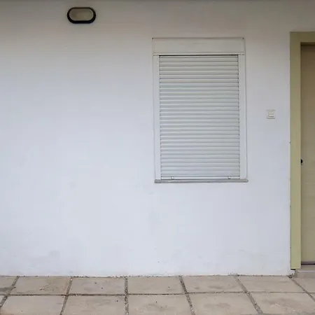 Ваканционна къща Sunny House